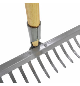 18-TINE STEEL GARDEN RAKE WITH WOODEN SHAFT