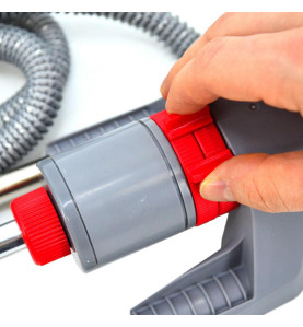 OSCILLATING SPRINKLER w/ 17 PLASTIC NOZZLE