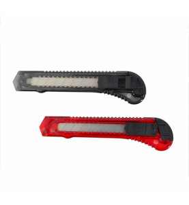 NOŻYK DO TAPET 18mm / 12 szt. W TUBIE