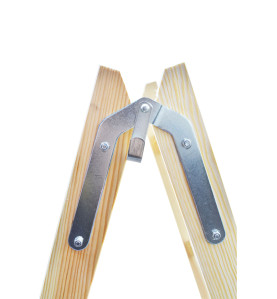 WOODEN FREESTANDING RUNG LADDER 2x8 150kg