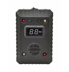 2-IN-1 ULTRASONIC ANIMAL REPELLER