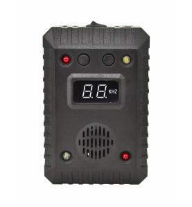 2-IN-1 ULTRASONIC ANIMAL REPELLER